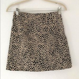 BRANDY MELVILLE SKIRT